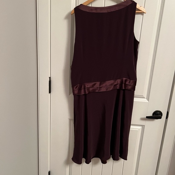 Gorgeous sleeveless brown dress - Picture 3 of 4